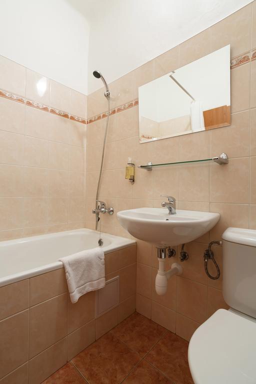 Hotel Veronika Ostrava Dış mekan fotoğraf