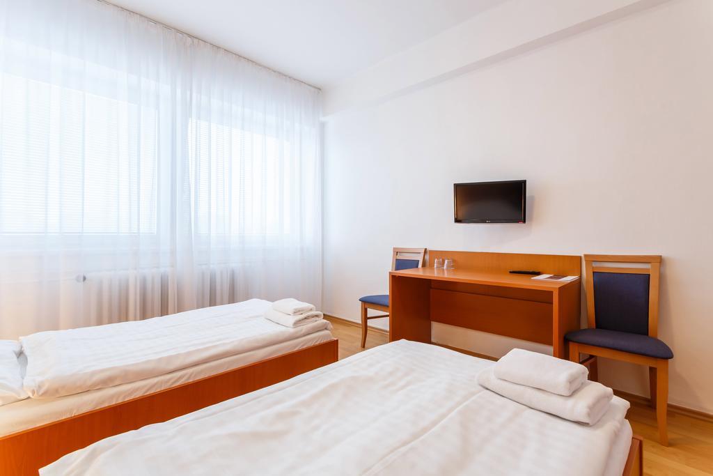 Hotel Veronika Ostrava Dış mekan fotoğraf